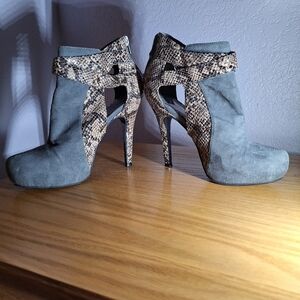 Madeline snakeskin and gray suede ankle high heel boots size 6